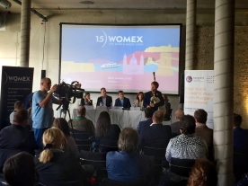 El conselleiro de Cultura, Educación y Ordenación Universitaria, Román Rodríguez, recibió hoy de manos del Gobierno de Hungría el testimonio para que Galicia sea la anfitriona del próxima Womex