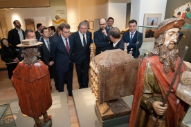 El presidente de la Xunta, Alberto Núñez Feijóo, acompañó esta tarde al ministro de Educación, Cultura e Deporte, Íñigo Méndez de Vigo, en su visita al Museo de las Peregrinaciones y de Santiago