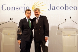 O mandatario galego participou hoxe no Pleno do Consello Xacobeo, unha xuntanza previa ao acto de apertura esta tarde da Porta Santa, que marca o inicio do Ano Santo da Misericordia