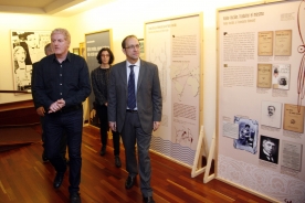 El secretario xeral de Cultura participó hoy en la Pobra do Caramiñal en la apertura de la muestra ?Otros verbos, nuevas lecturas: Valle-Inclán traducido (1906-1936)? 