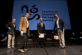 Xesús Vázquez Abad presenta en el Salón Teatro compostelano lo ?Proyecto Nosotros?, que promoverá el desarrollo de los sistemas teatrales de Galicia y de Portugal Xesús Vázquez Abad presenta en el Salón Teatro compostelano lo ?Proyecto Nosotros?, que promoverá el desarrollo de los sistemas teatrales de Galicia y de Portugal