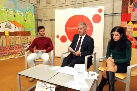 O secretario xeral de Política Lingüística na presentación das iniciativas 