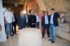 O conselleiro de Cultura, Educación e Ordenación Universitaria, Román Rodríguez, visitou a reitoral de Santo André de Camporredondo (Ribadavia)