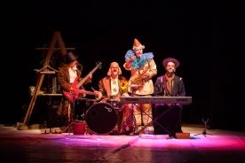 Actuación de Pistacatro 