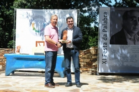 Román Rodríguez destaca a figura e obra de Antón Tovar na  homenaxe ao autor na XI Festa da Palabra