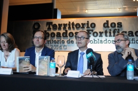 El conselleiro de Cultura, Educación e Ordenación Universitaria, Xesús Vázquez Abad, en la presentación de la guía