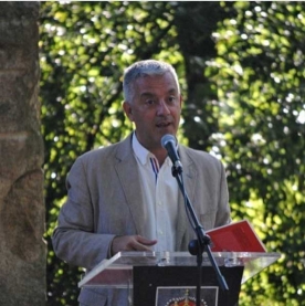 Acto en Vila de Cruces do IV Premio Xosé Neira Vilas