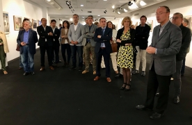 A directora de Turismo, Nava Castro, e o delegado territorial da Xunta, Ignacio López-Chaves inauguraron a mostra que poderá verse ata novembro no Museo do Mar